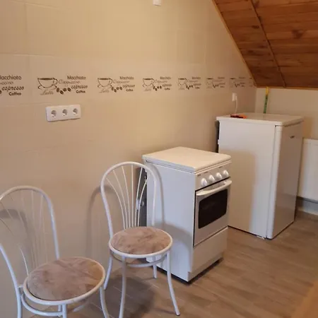 Toldi Apartman Maison d'hôtes