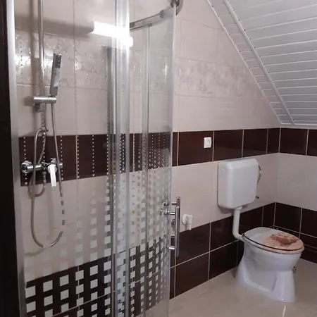بيت ضيافة Toldi Apartman