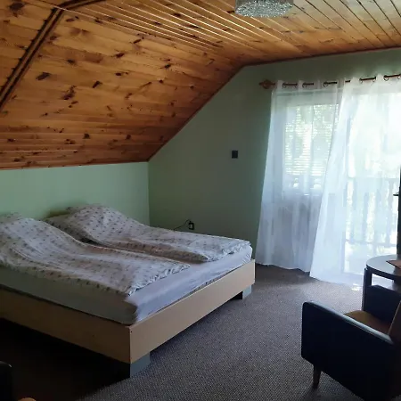 بيت ضيافة Toldi Apartman *