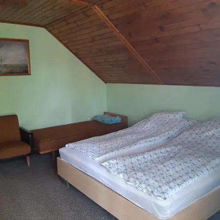 Gasthuis Toldi Apartman 3*