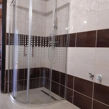 Toldi Apartman Gasthuis